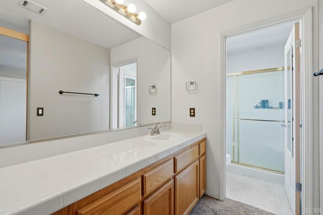 1003 Edison Drive, Hanford, CA 93230