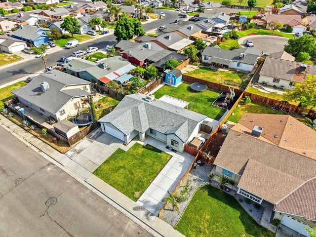 1003 Edison Drive, Hanford, CA 93230