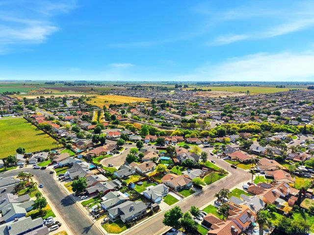 1003 Edison Drive, Hanford, CA 93230