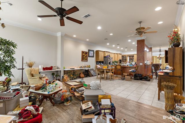 9 CANDLEWOOD COURT, Wichita Falls, TX 76308