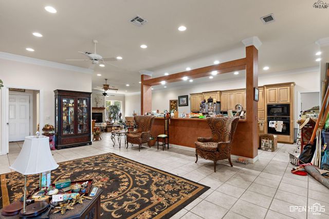 9 CANDLEWOOD COURT, Wichita Falls, TX 76308