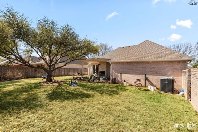 9 CANDLEWOOD COURT, Wichita Falls, TX 76308