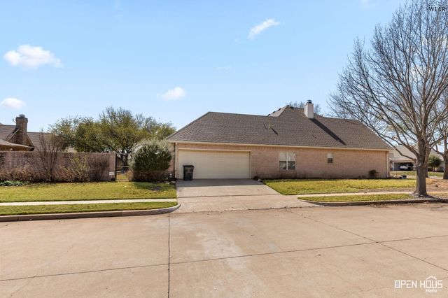 9 CANDLEWOOD COURT, Wichita Falls, TX 76308