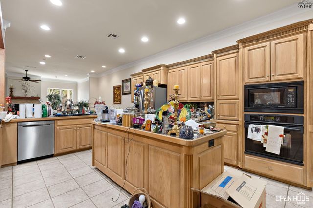 9 CANDLEWOOD COURT, Wichita Falls, TX 76308