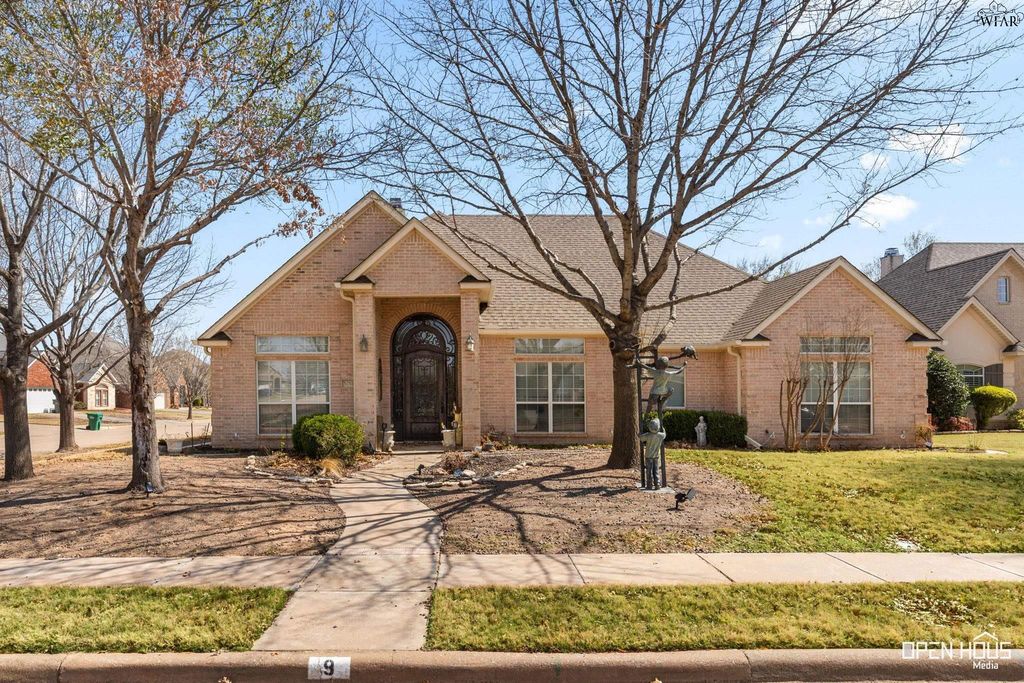 9 CANDLEWOOD COURT, Wichita Falls, TX 76308