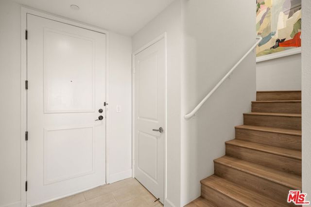 5625 Crescent Parkway 340, Los Angeles, CA 90094