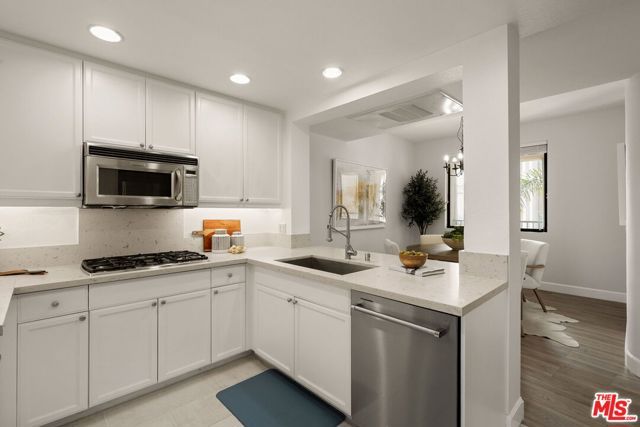 5625 Crescent Parkway 340, Los Angeles, CA 90094