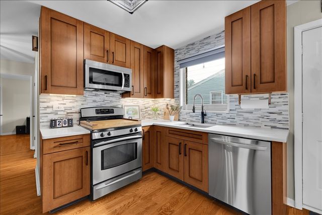 707 S Gables Boulevard, Wheaton, IL 60189