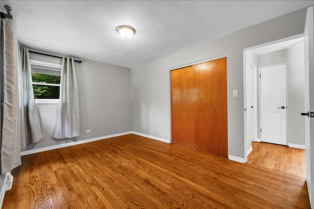 707 S Gables Boulevard, Wheaton, IL 60189
