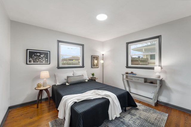 821 Saxony DRIVE, Racine, WI 53402