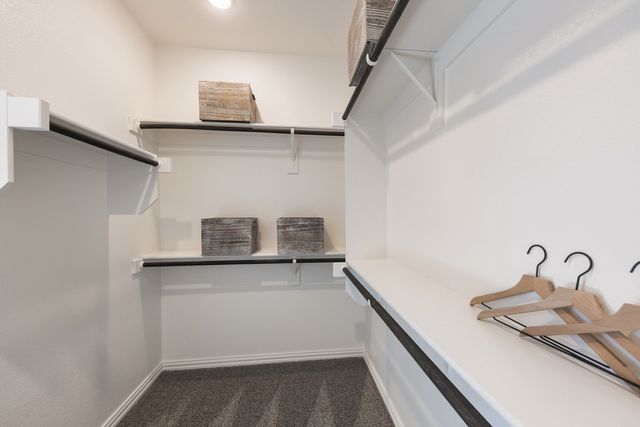 3941 Allred Drive, Heartland, TX 75114