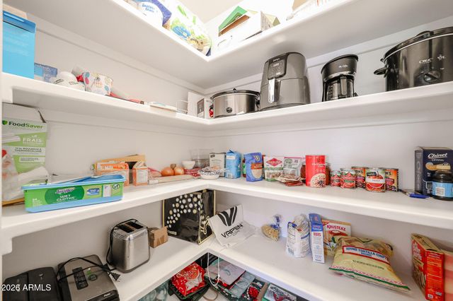 20660 N 40TH Street 2032, Phoenix, AZ 85050