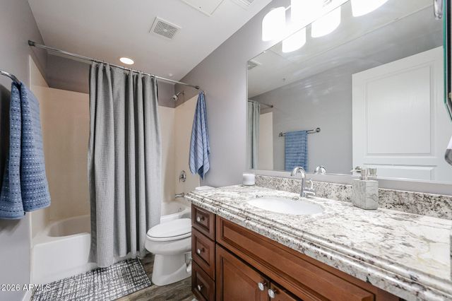 20660 N 40TH Street 2032, Phoenix, AZ 85050