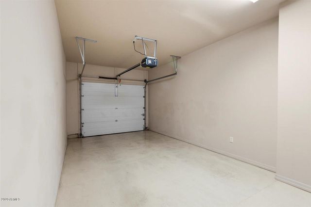 20660 N 40TH Street 2032, Phoenix, AZ 85050