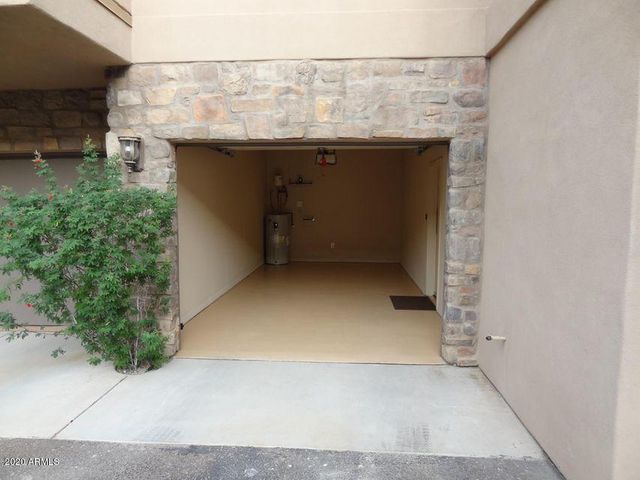 20660 N 40TH Street 2032, Phoenix, AZ 85050