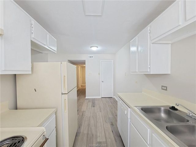 2907 Prairie Flower A, Bryan, TX 77802