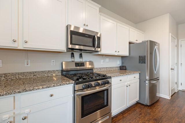 905 Aberdeen Ct, Columbia, TN 38401