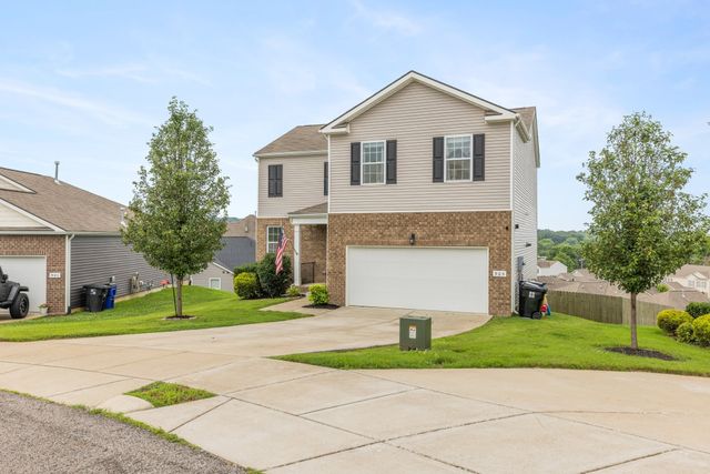 905 Aberdeen Ct, Columbia, TN 38401