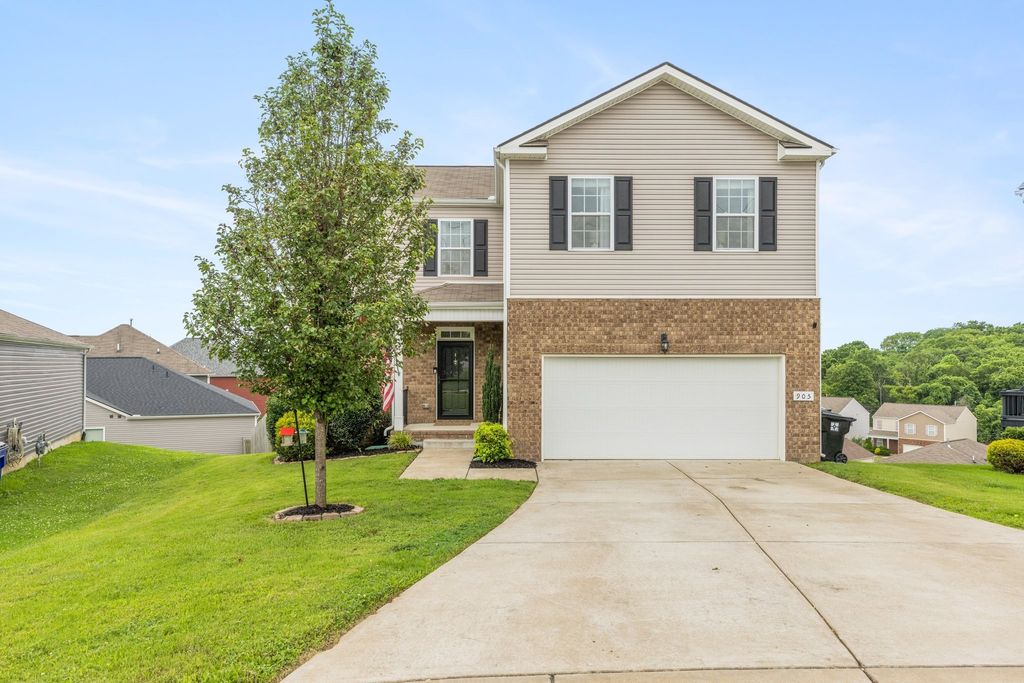 905 Aberdeen Ct, Columbia, TN 38401