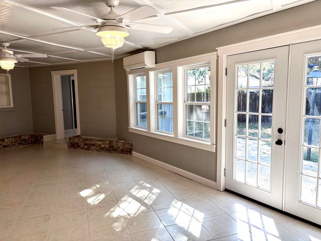 32 NE Bay Drive, Fort Walton Beach, FL 32548