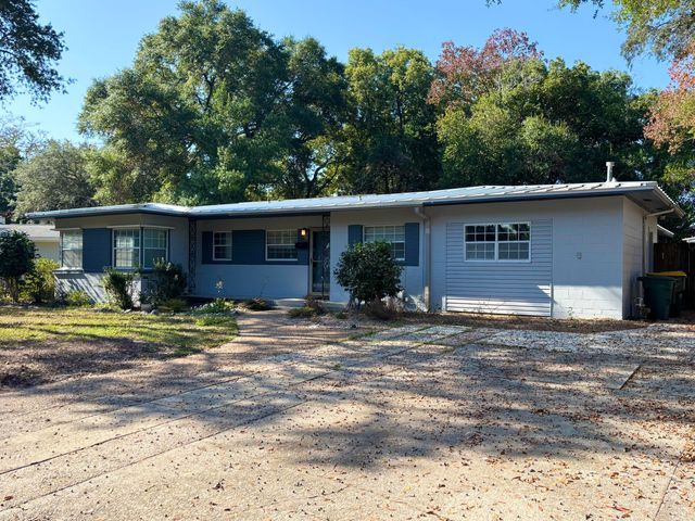 32 NE Bay Drive, Fort Walton Beach, FL 32548