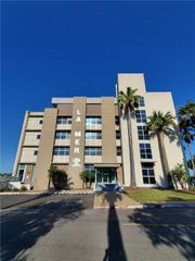 520 S Chaparral St 402, Corpus Christi, TX 78401
