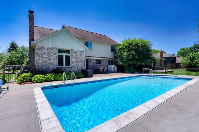 20547 Windham Drive, Macomb Twp, MI 48044