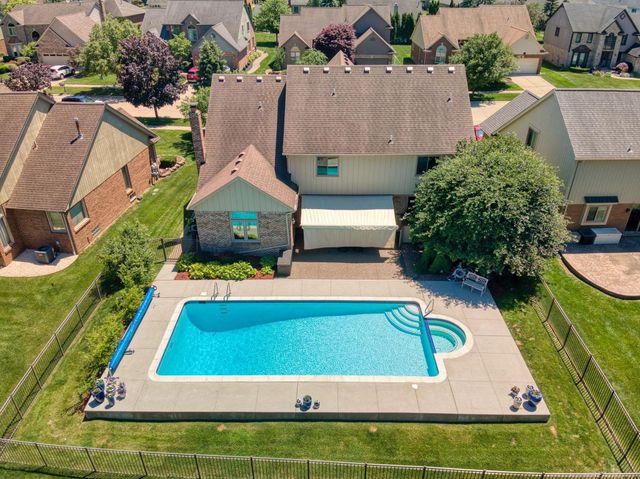 20547 Windham Drive, Macomb Twp, MI 48044