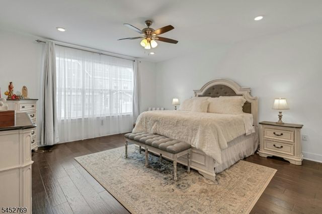 49 Whitney Ave, Morris Plains Boro, NJ 07950