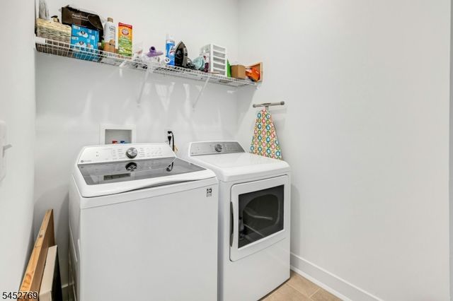 49 Whitney Ave, Morris Plains Boro, NJ 07950