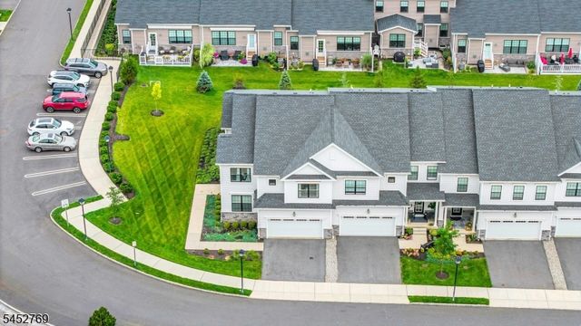 49 Whitney Ave, Morris Plains Boro, NJ 07950