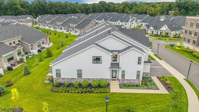 49 Whitney Ave, Morris Plains Boro, NJ 07950