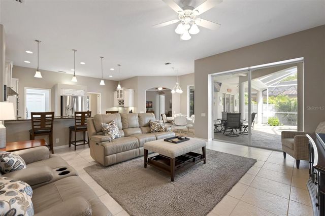 7572 PALMER GLEN CIRCLE, Sarasota, FL 34240
