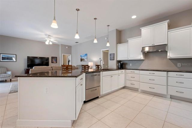 7572 PALMER GLEN CIRCLE, Sarasota, FL 34240