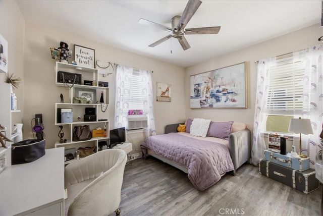2441 Cedar Avenue, Long Beach, CA 90806