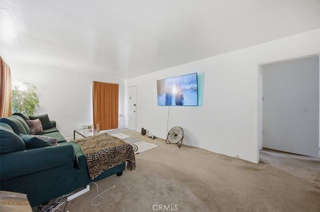 2441 Cedar Avenue, Long Beach, CA 90806