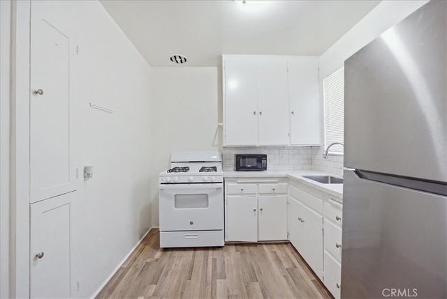 2441 Cedar Avenue, Long Beach, CA 90806