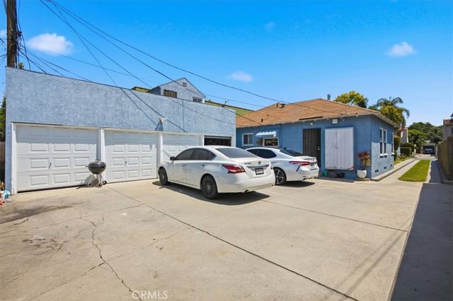 2441 Cedar Avenue, Long Beach, CA 90806