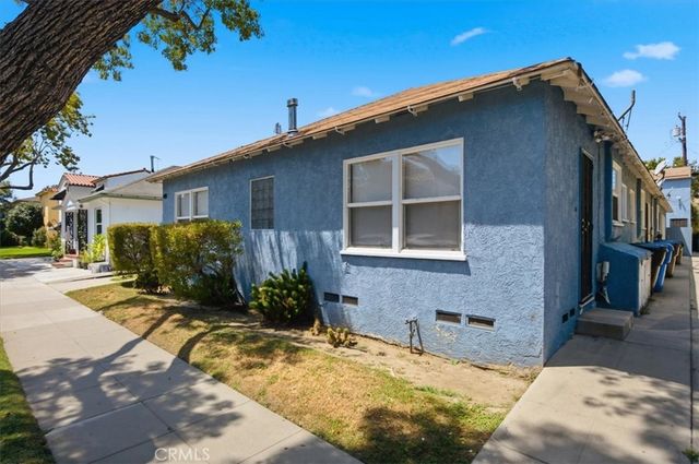 2441 Cedar Avenue, Long Beach, CA 90806