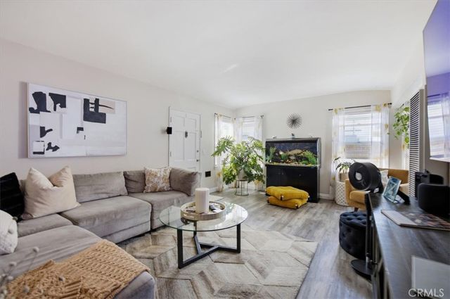 2441 Cedar Avenue, Long Beach, CA 90806