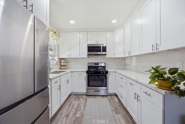 2441 Cedar Avenue, Long Beach, CA 90806