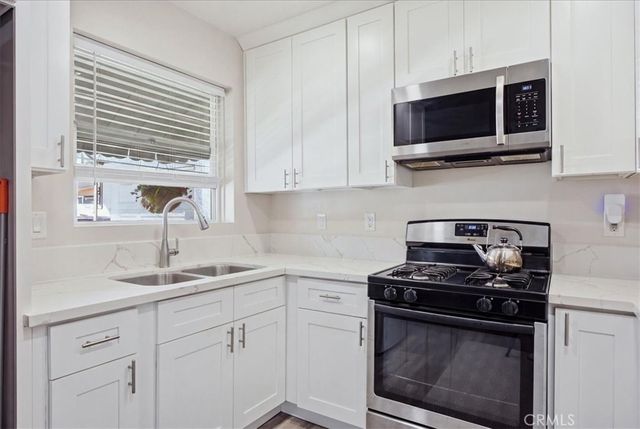 2441 Cedar Avenue, Long Beach, CA 90806