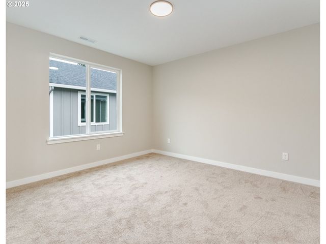 14372 Se KNIGHT St, Portland, OR 97236