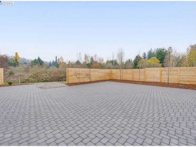 14372 Se KNIGHT St, Portland, OR 97236