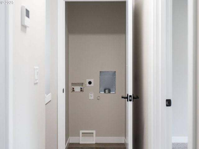 14372 Se KNIGHT St, Portland, OR 97236