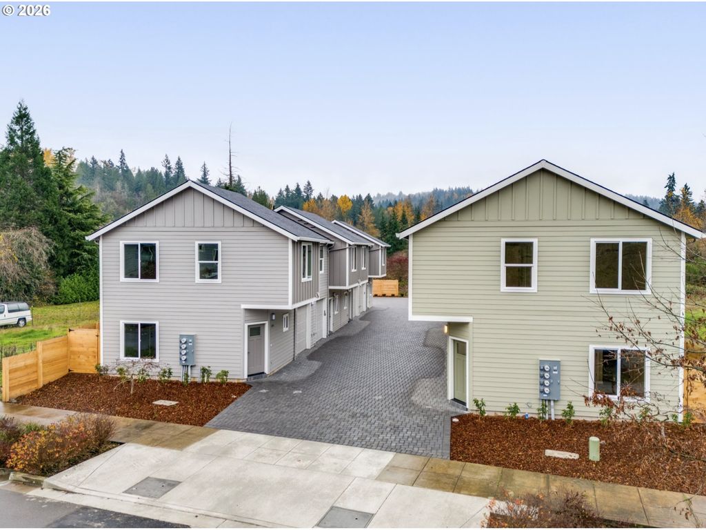 14372 Se KNIGHT St, Portland, OR 97236