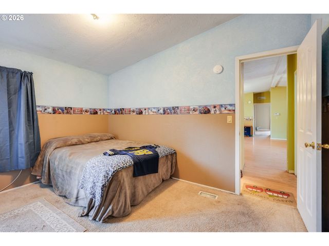 30500 S DEARDORFF Rd, Molalla, OR 97038