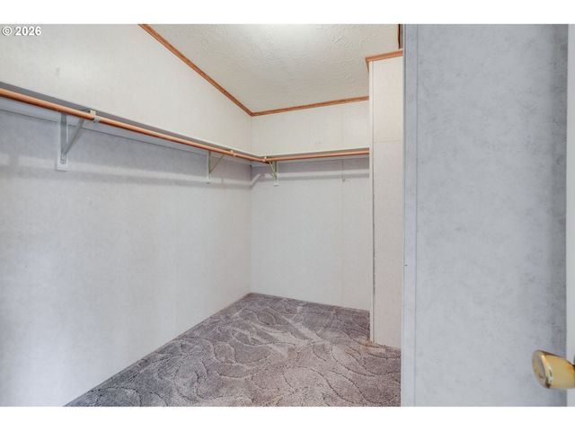 30500 S DEARDORFF Rd, Molalla, OR 97038