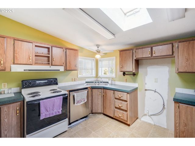 30500 S DEARDORFF Rd, Molalla, OR 97038