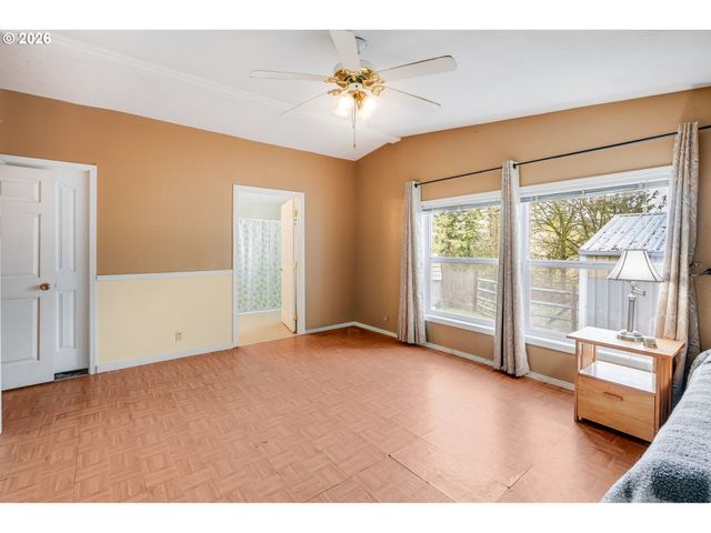 30500 S DEARDORFF Rd, Molalla, OR 97038